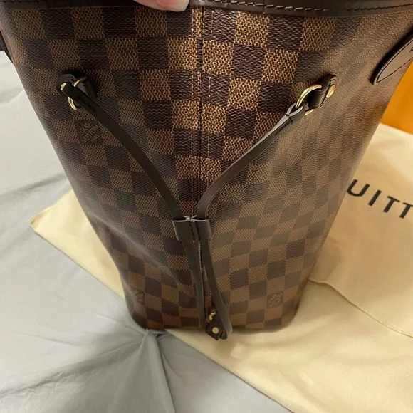 Louis Vuitton Neverfull MM Damier - Picture 9 of 12